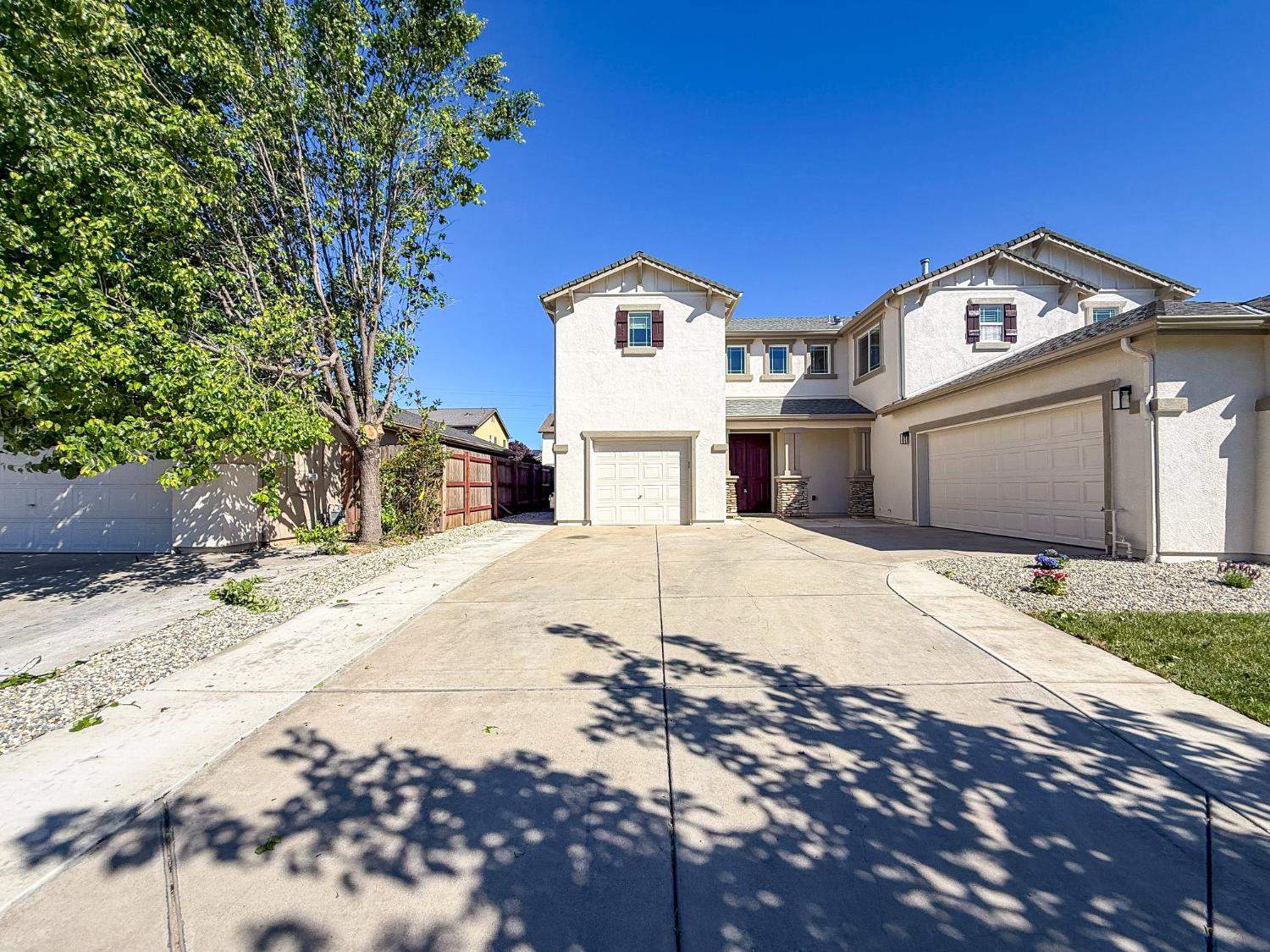 1677 Brookglen Drive