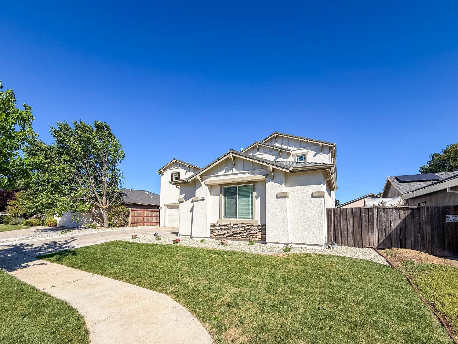 1677 Brookglen Drive