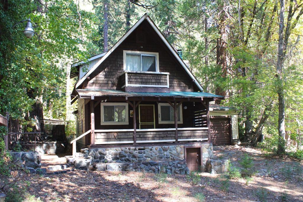 Photo of 101 Wild Plum Rd, Sierra City, CA 96125 (MLS # 226037855)