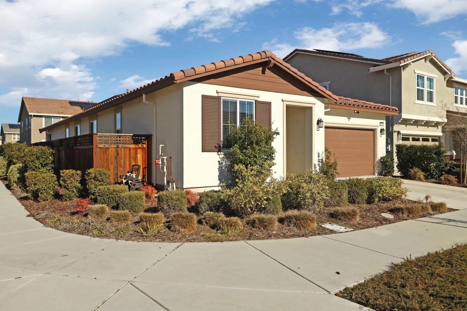 2195 Marina Drive