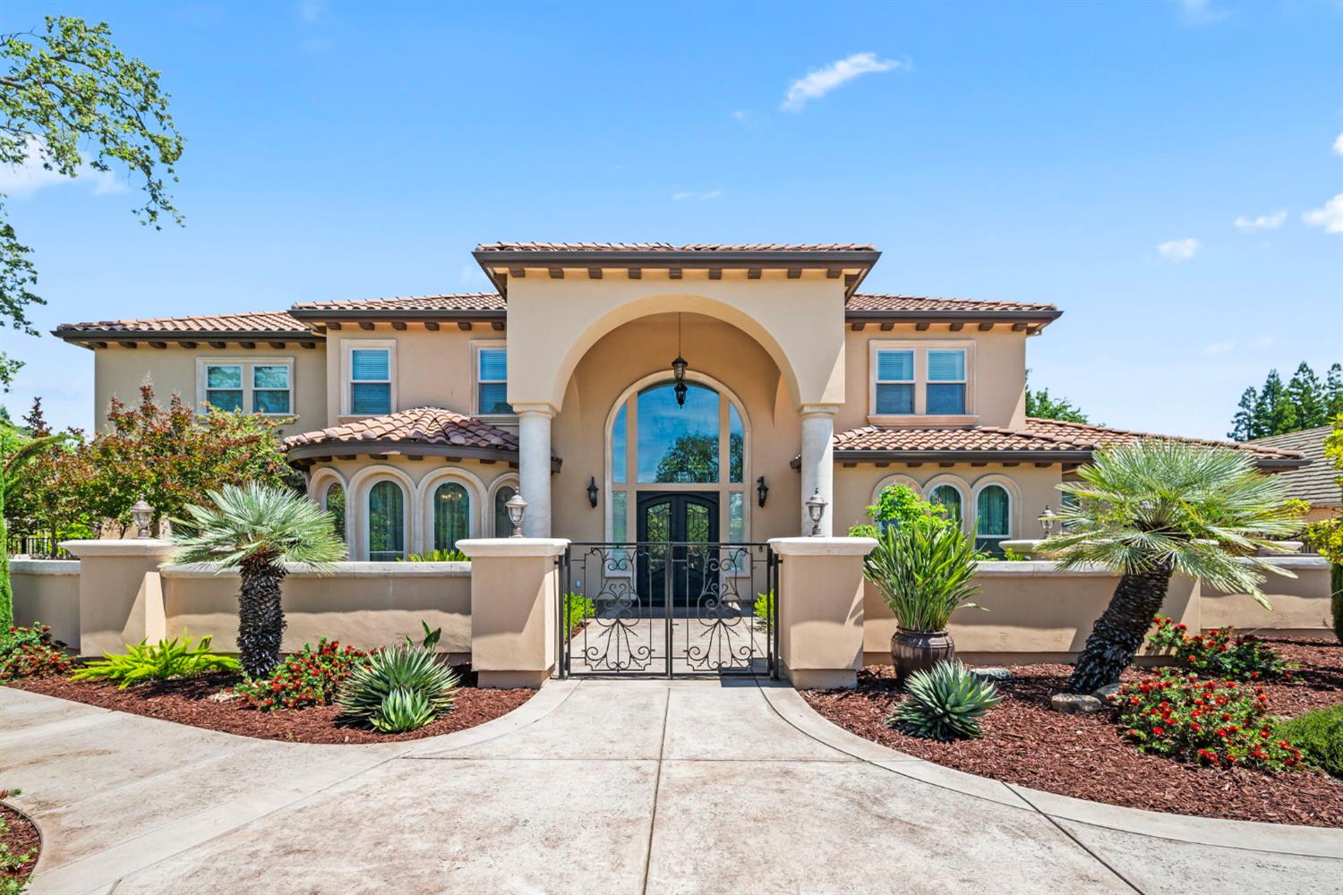 5551 Monte Claire Lane