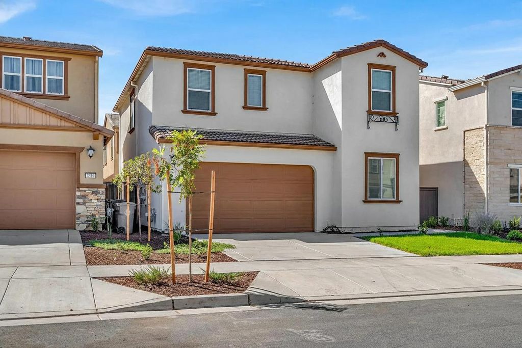 Photo of 3518 Nuestra Avenue, Sacramento, CA 95835 (MLS # 226014943)