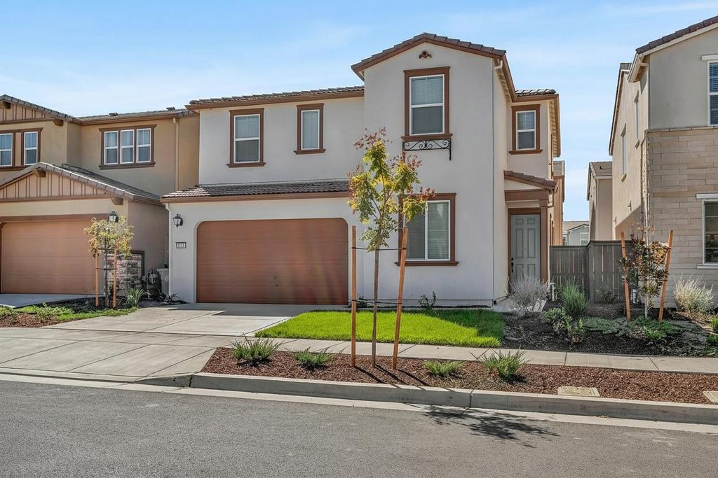 Photo of 3518 Nuestra Avenue, Sacramento, CA 95835 (MLS # 226014943)