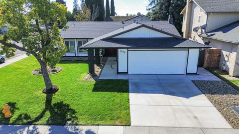 1232 Wimbledon Way Manteca CA 95336