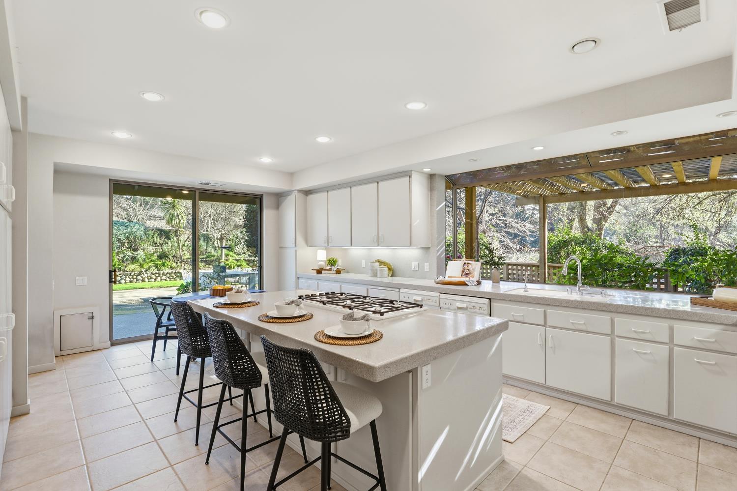 1957 Empire Oaks Court