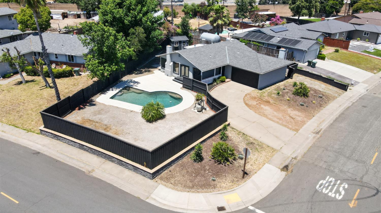 6101 Shenandoah Drive