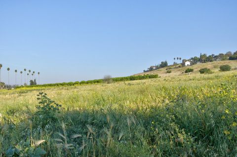 0 N main Porterville CA 93257