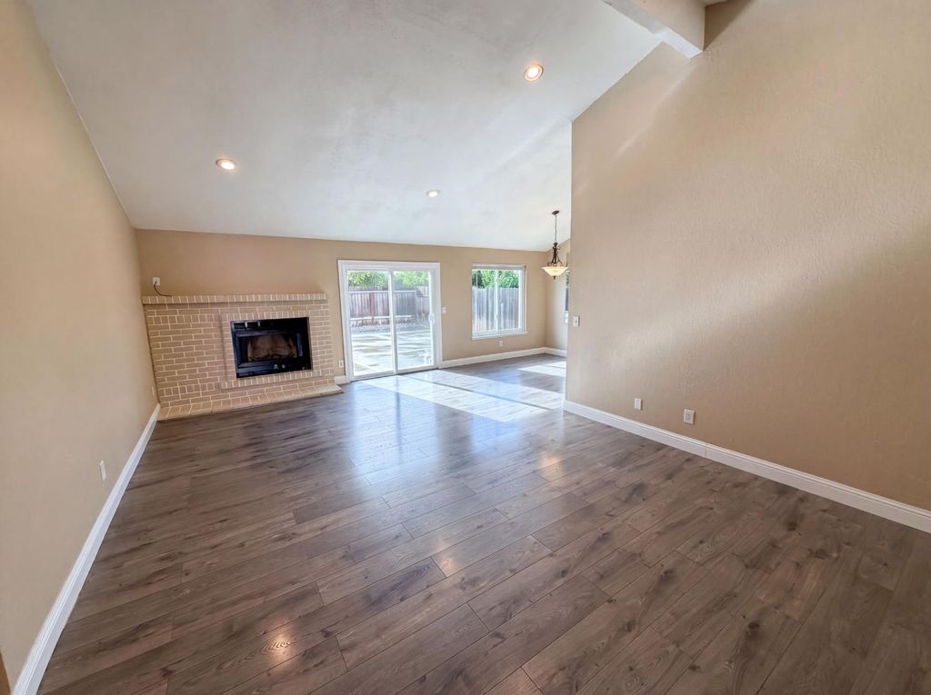 Photo of 8232 Moorhaven Way, Sacramento, CA 95828 (MLS # 226046898)