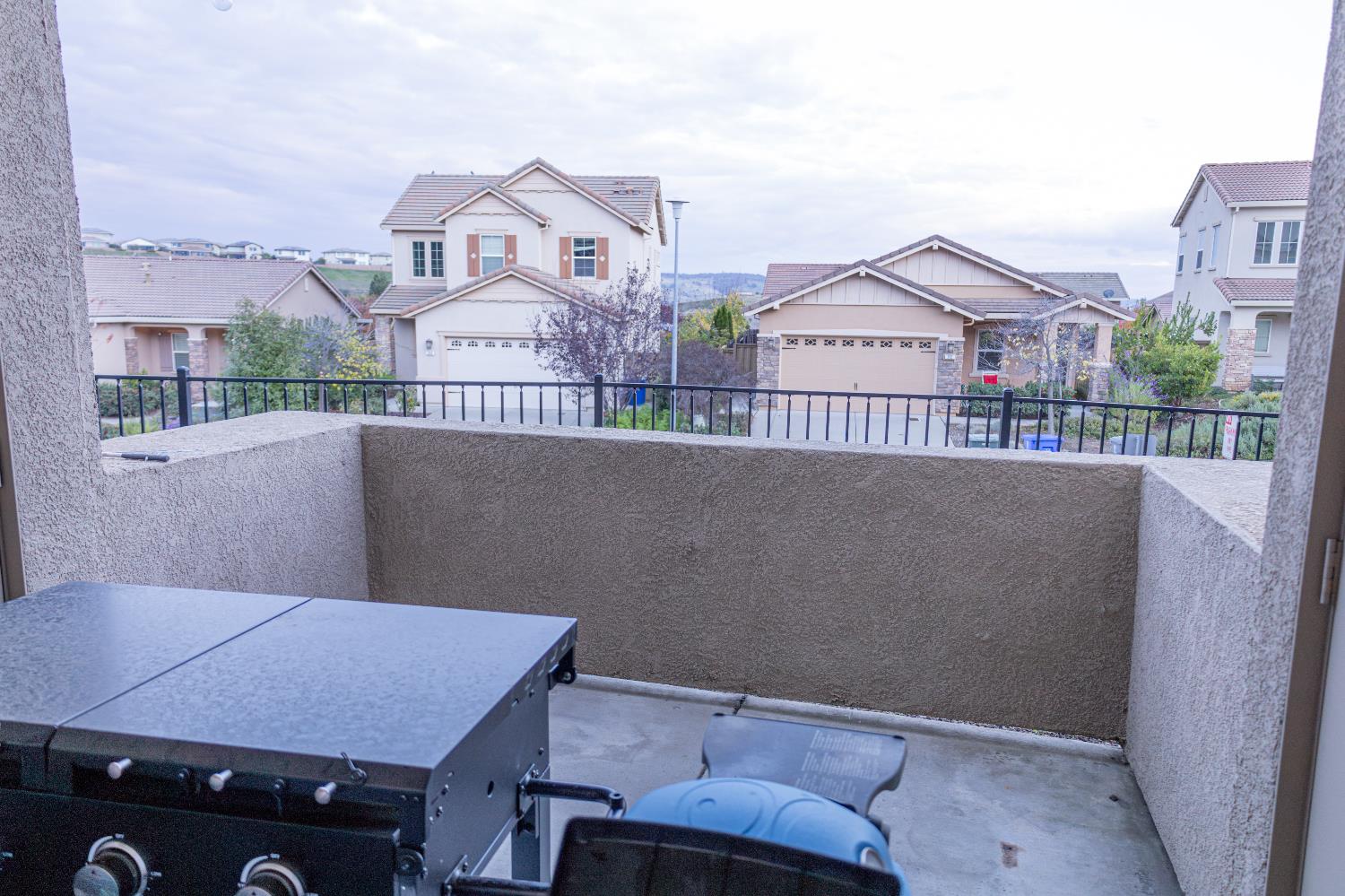 1400 Moon Circle 1415