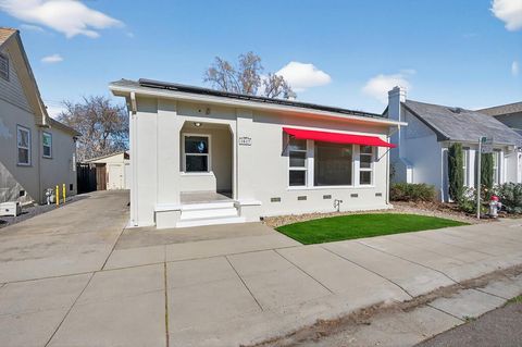 1017 Yale Street Sacramento CA 95818