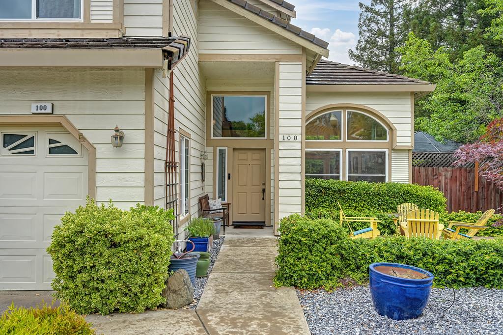 100 Bayline Circle