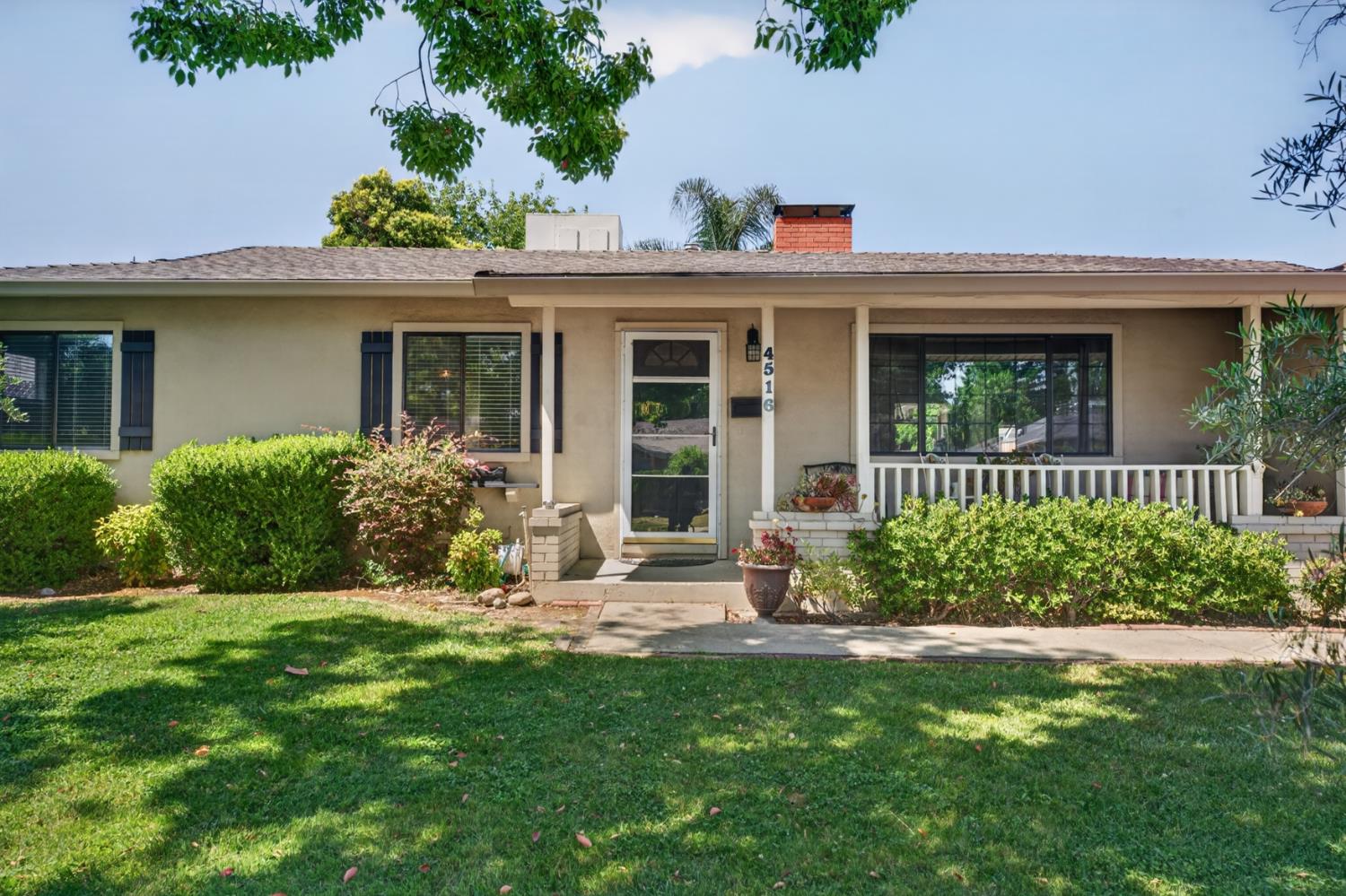 4516 Oxbow Drive
