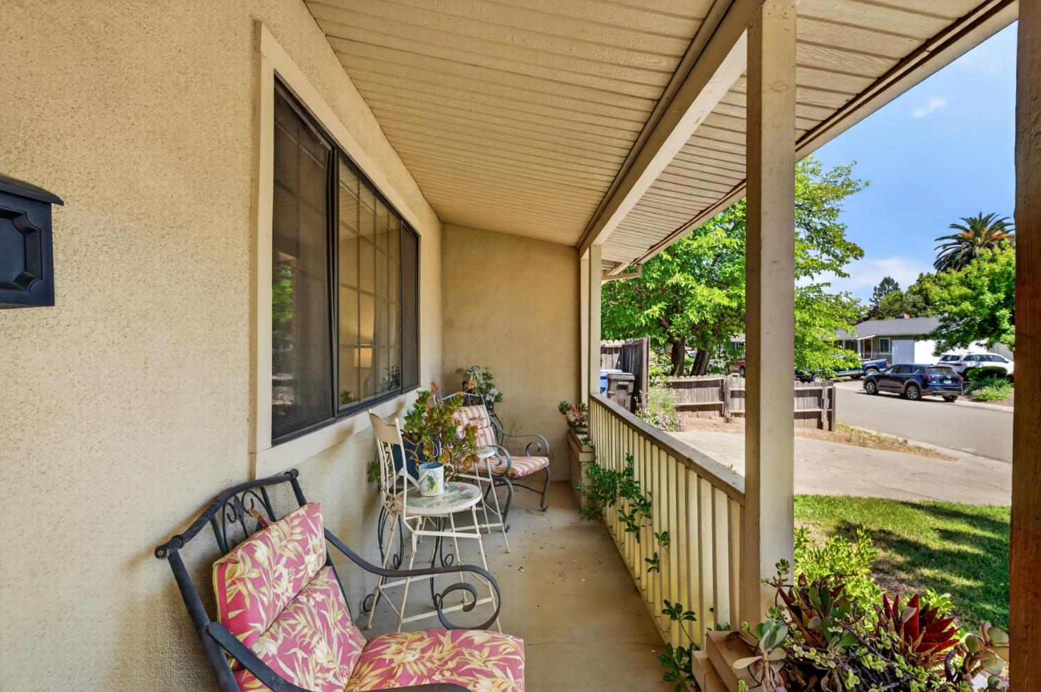 4516 Oxbow Drive