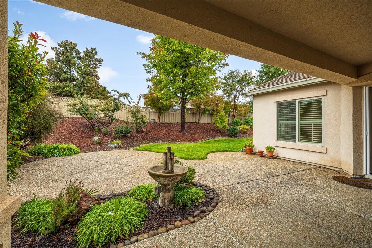 1509 DAPPLE DAWN Lane