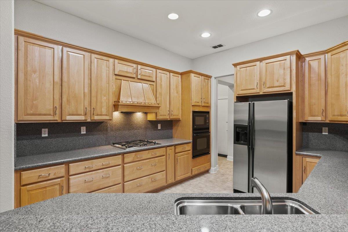 1509 DAPPLE DAWN Lane