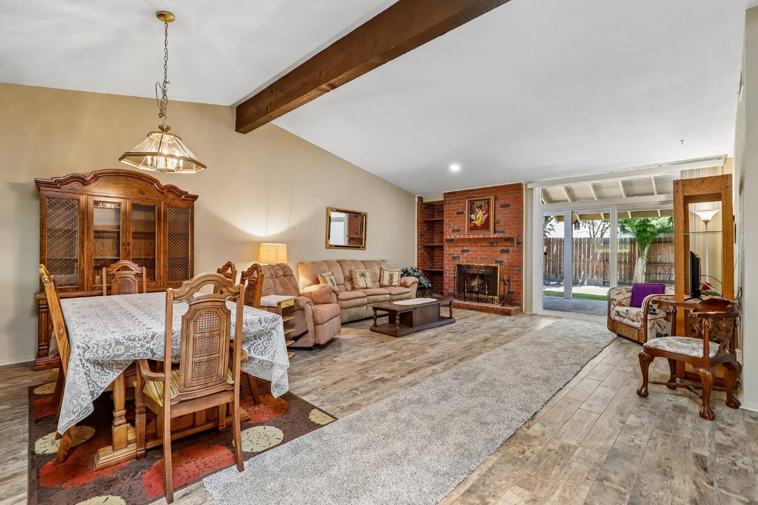 435 Cedar River Way
