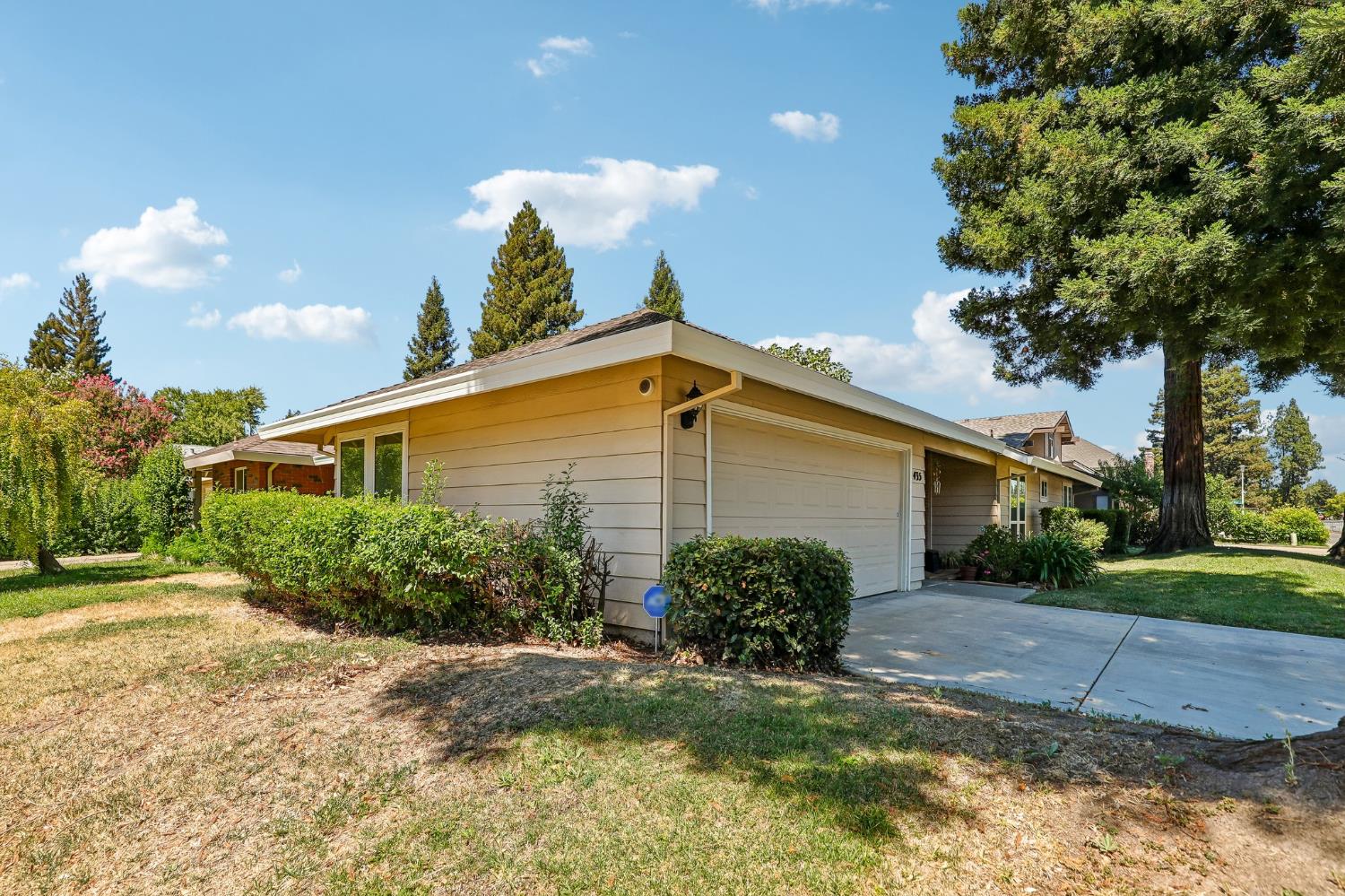 435 Cedar River Way
