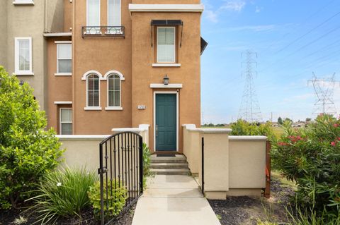 1733 Camino Real Way, Roseville, CA 95747 - #: 226022647