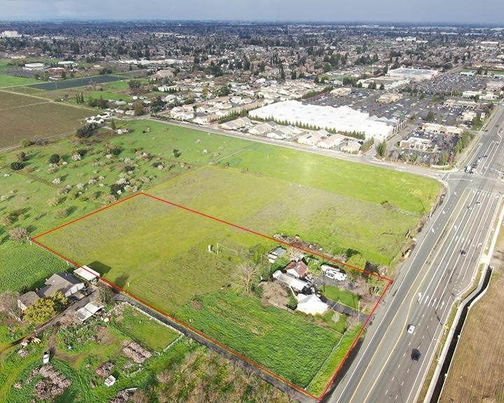 209 E Highway 12