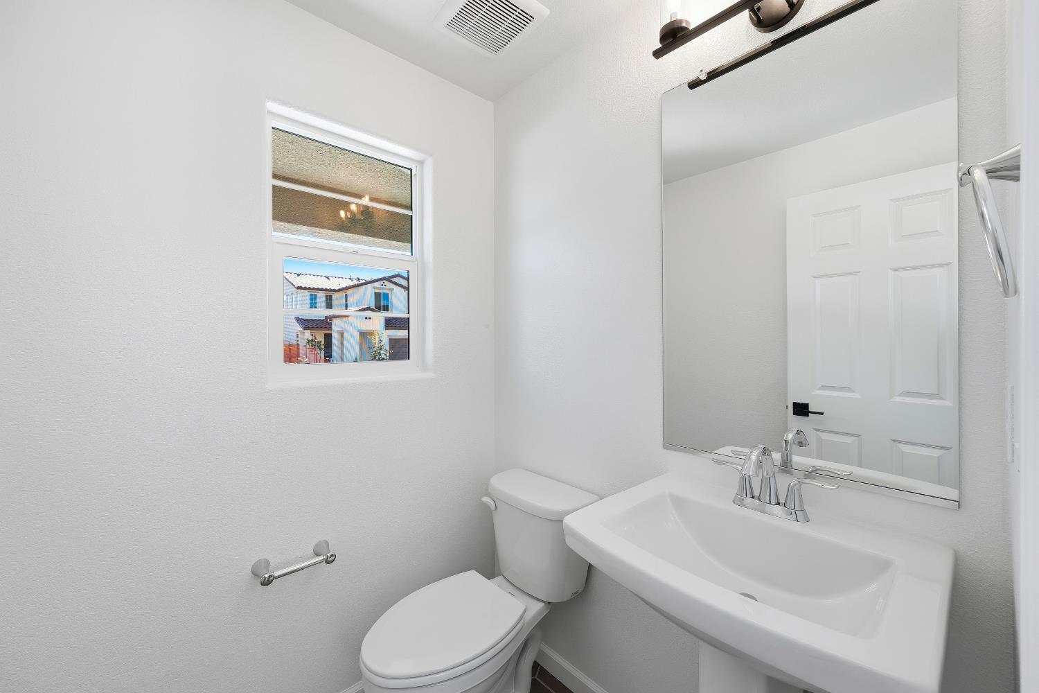 4413 Canyon Coral Way