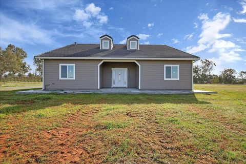 MLS: 225026001