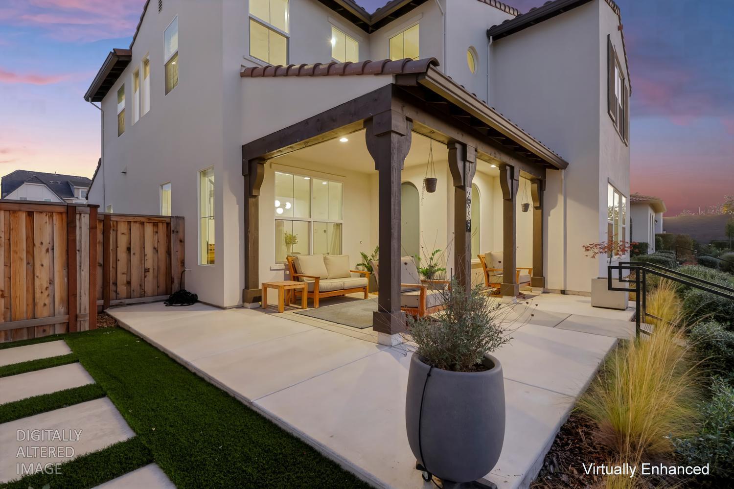 2349 Bronze Star Way