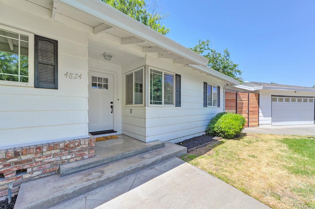 4824 Cory Court