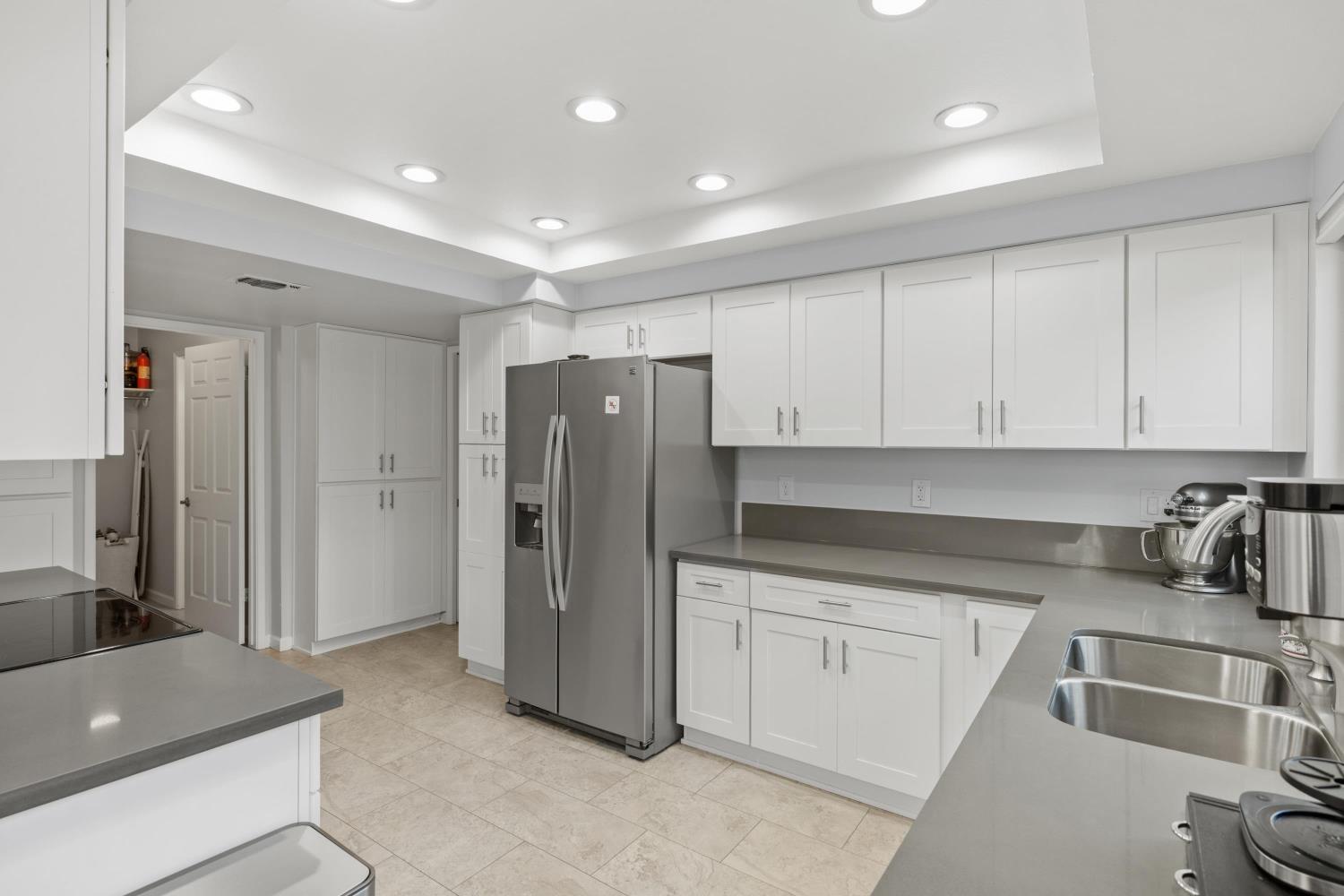 8169 Chenin Blanc Lane