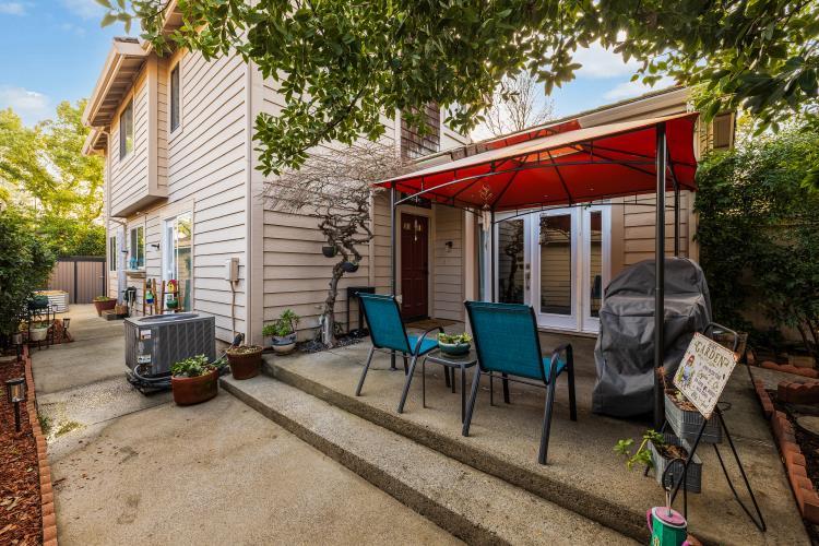 8169 Chenin Blanc Lane