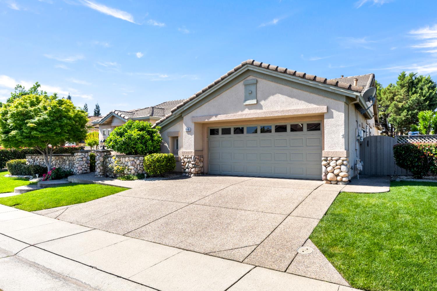 1145 Secret Lake Loop