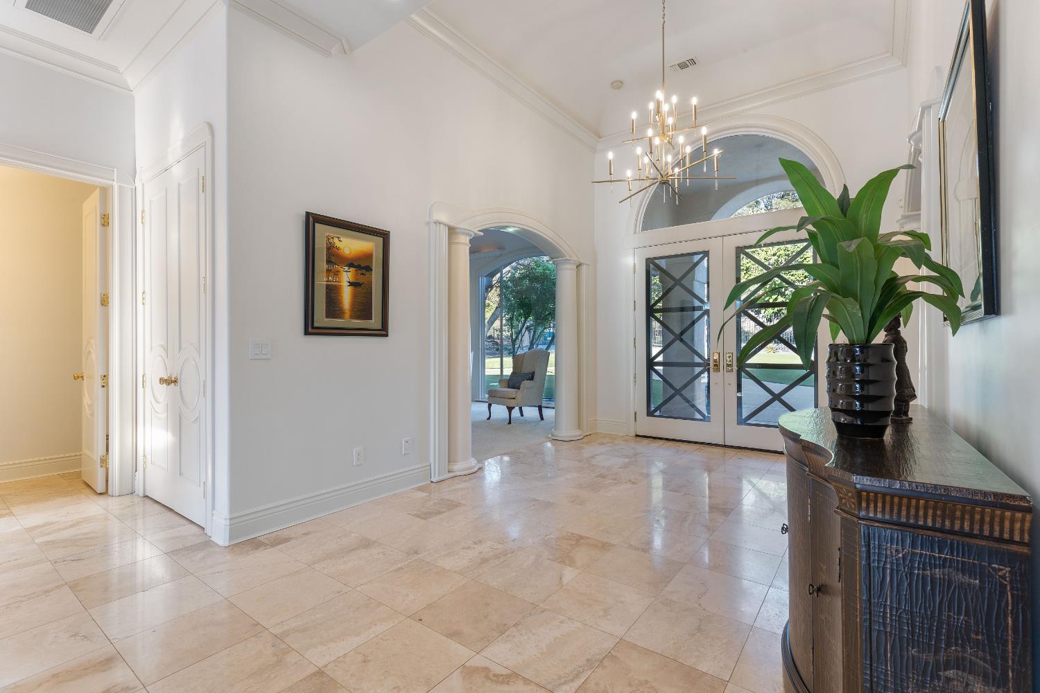 9195 Los Lagos Circle S