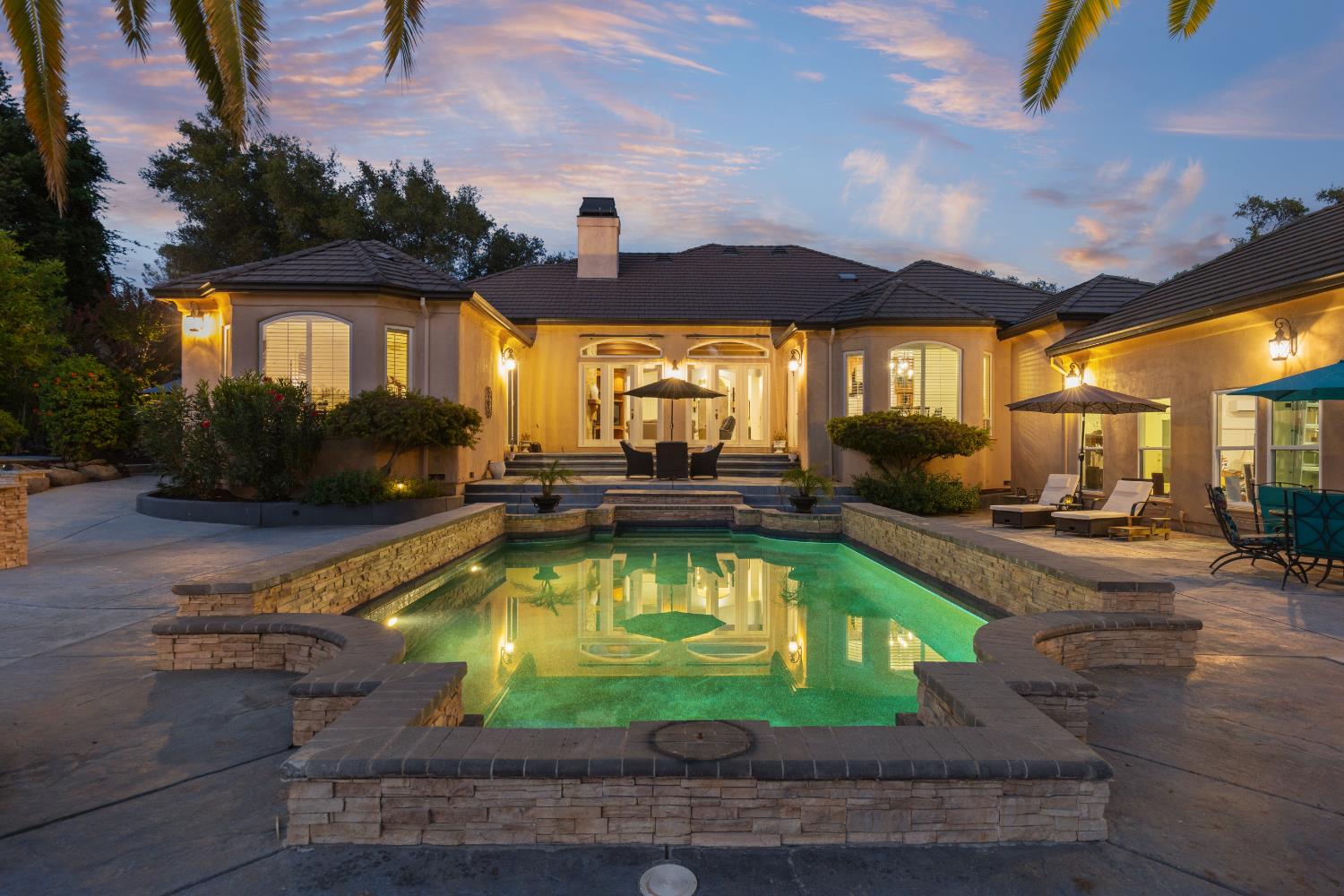 9195 Los Lagos Circle S