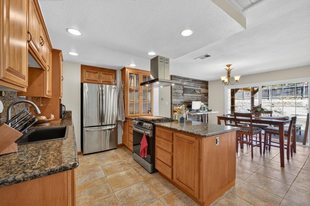 6700 Woodmore Oaks Drive