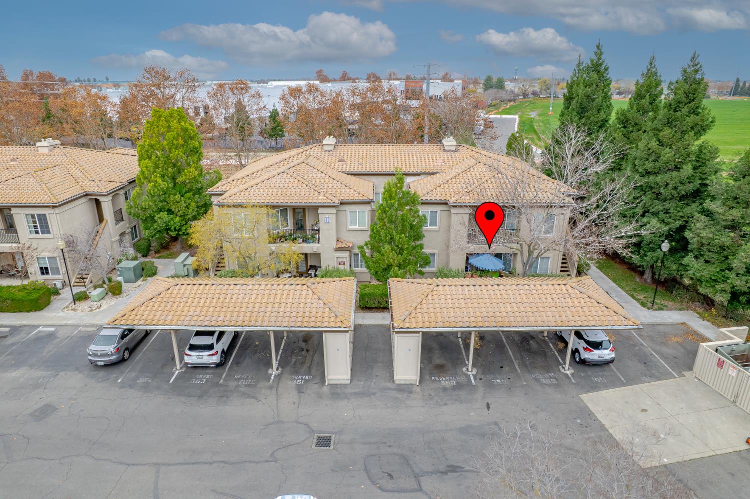 4200 E Commerce Way 1811