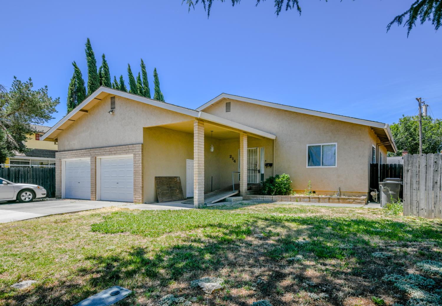 208 Cottonwood Street