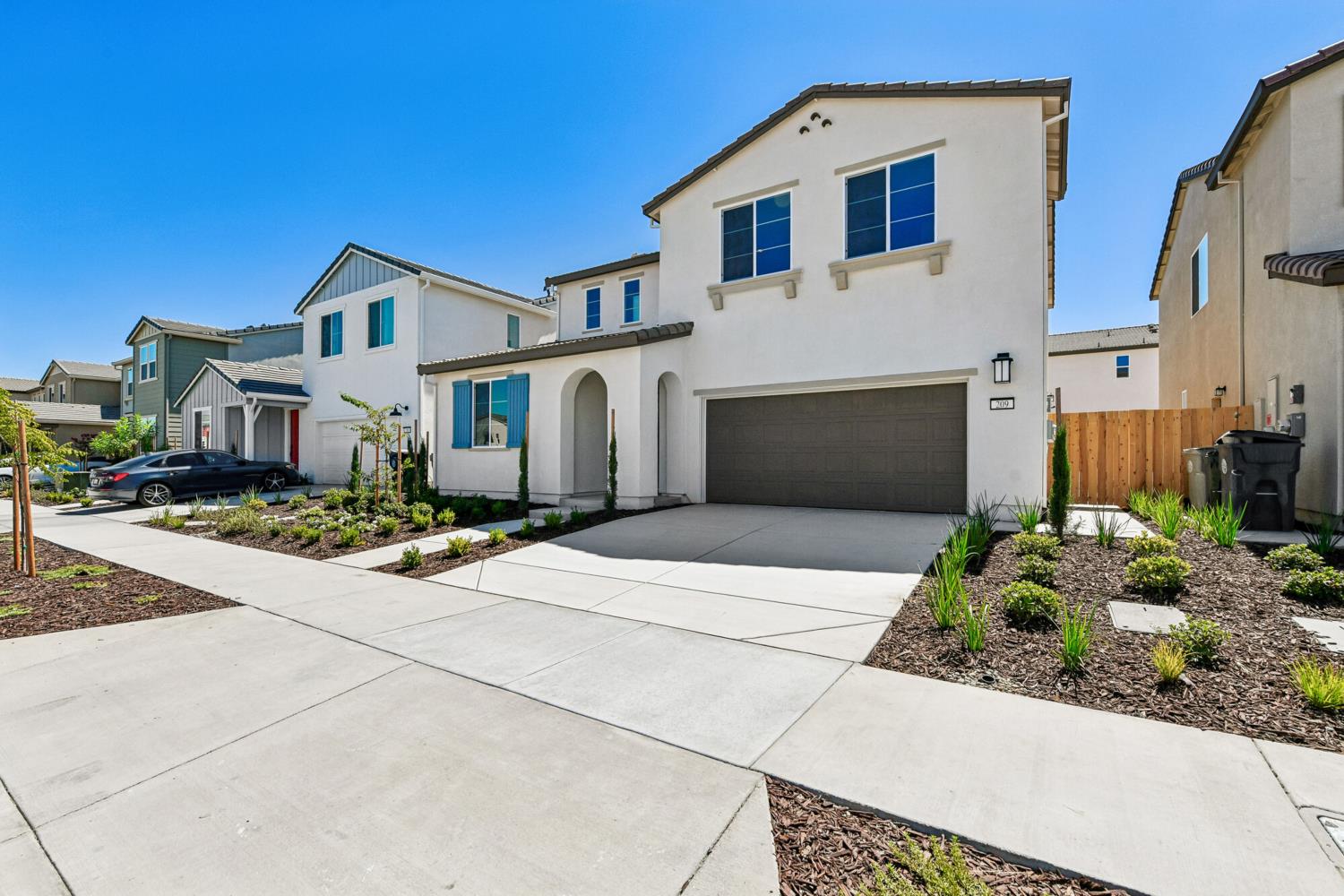 209 Tuxedo Circle