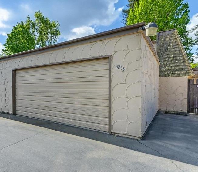 3233 Casitas Bonito