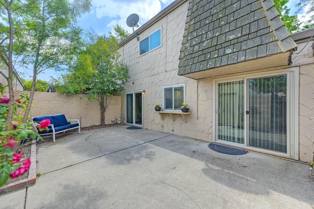 3233 Casitas Bonito