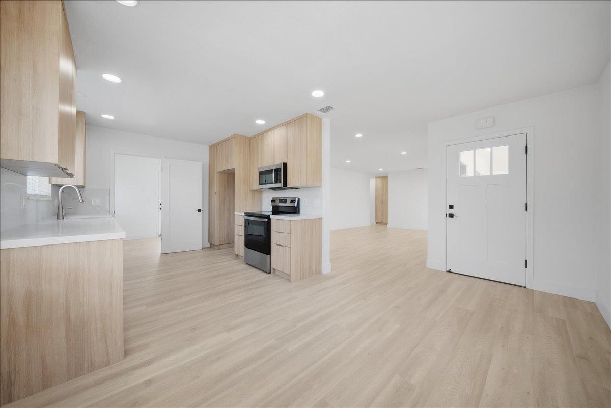 5644 Gibbons Drive