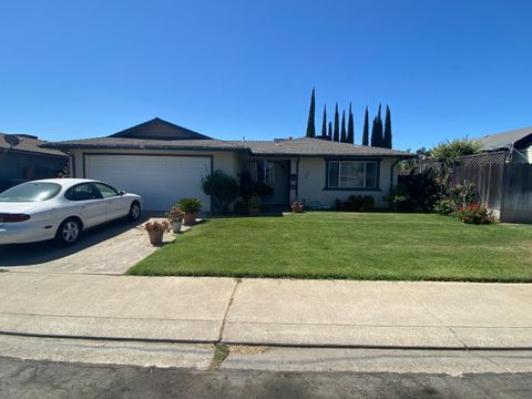 2530 Dobbins Lane Riverbank CA 95367