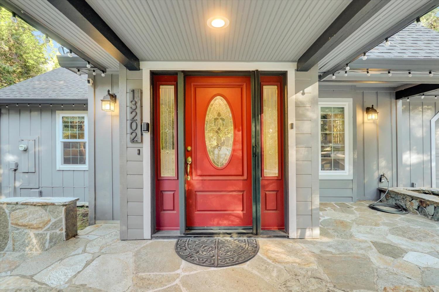 13202 Quaker Hill Cross