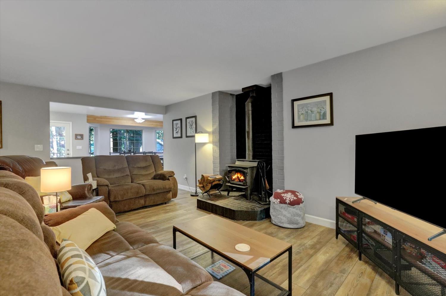 13202 Quaker Hill Cross