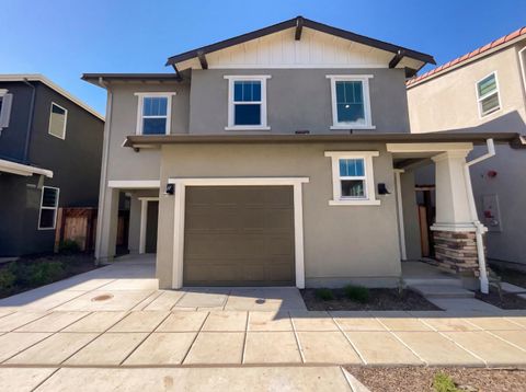 441 N Paso Robles Drive Tracy CA 95391