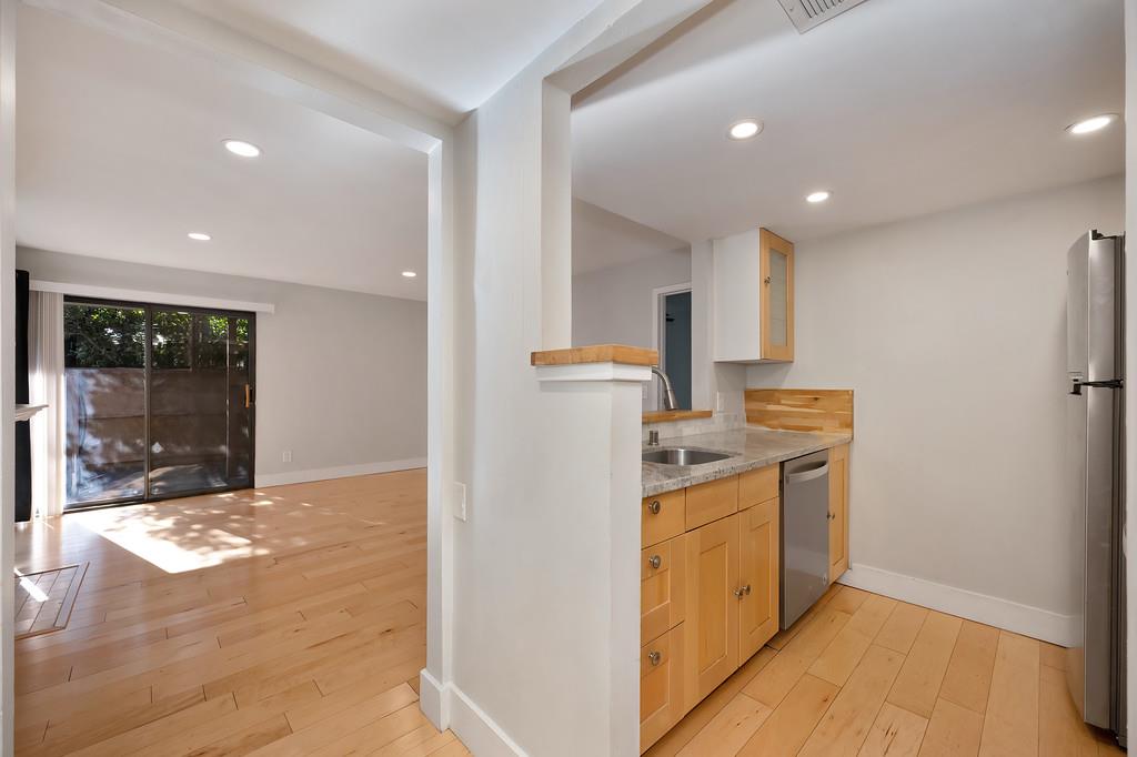 915 Fulton Avenue 449