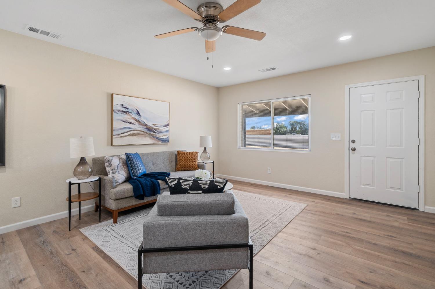 3514 N Cherryland Avenue