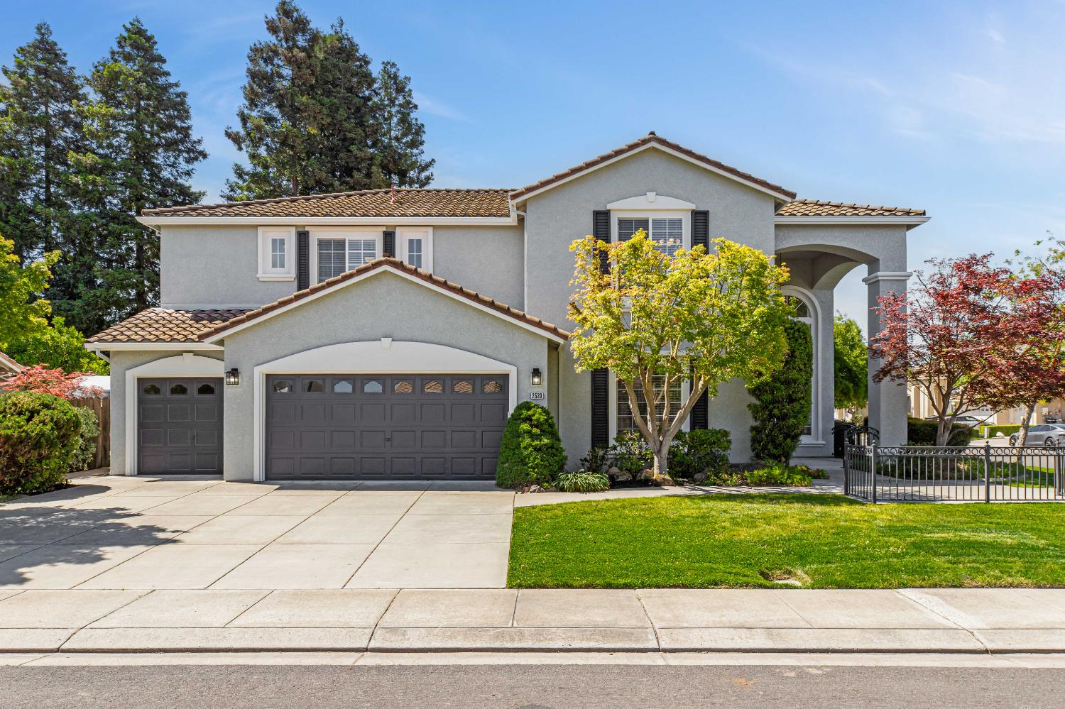 2520 Mira Vista Court