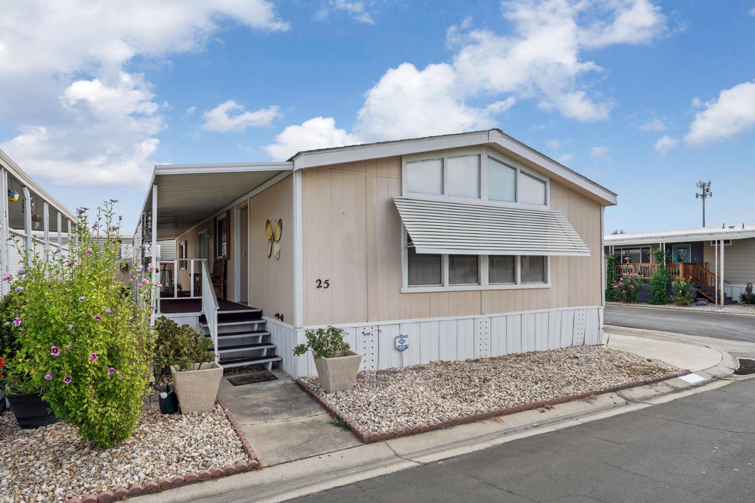 604 Pringle Avenue 25