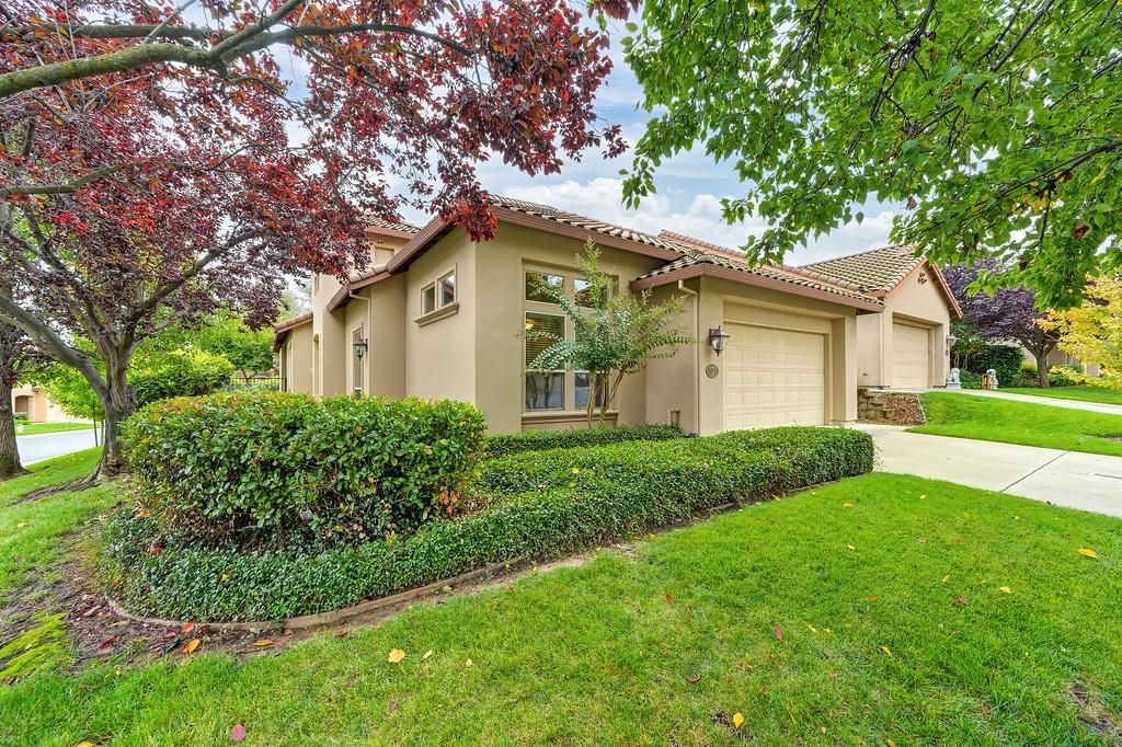 Photo of 3037 Vila Flor Place, El Dorado Hills, CA 95762 (MLS # 225138136)