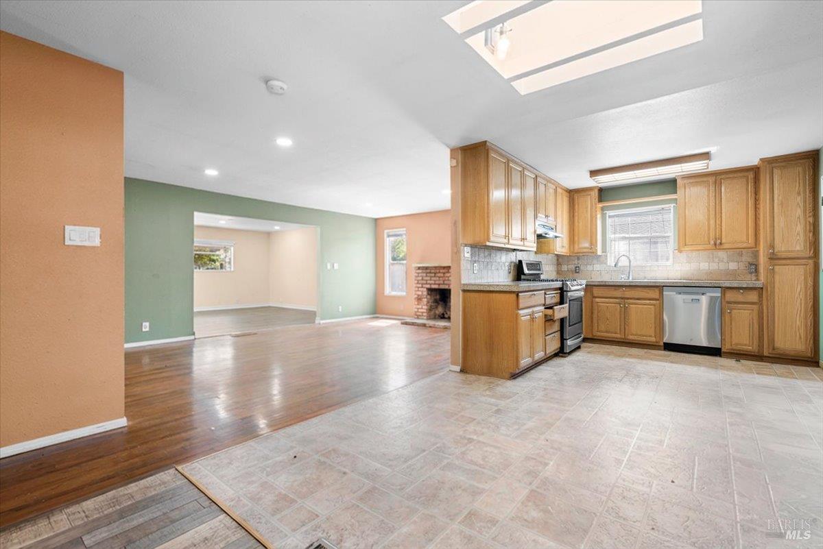 504 Jack London Drive