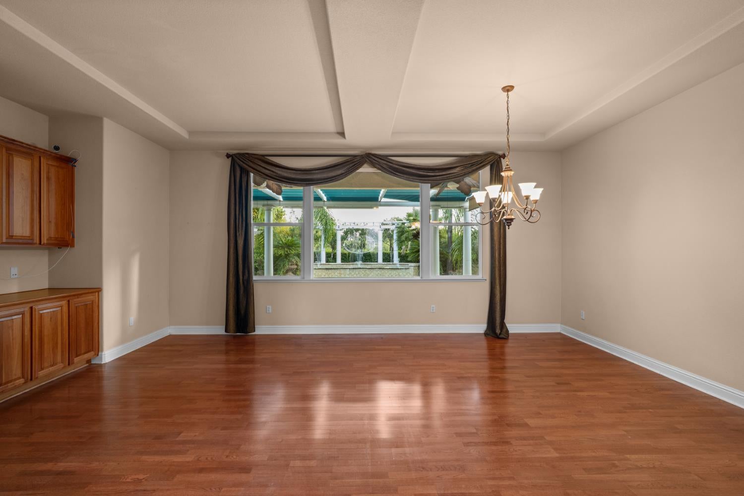 9341 Courtney Way